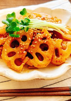 ご飯がすすむ！れんこんと豚肉の甘辛炒め-レシピのメイン写真
