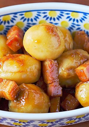 にんにくとベーコンで煮込む『里芋』の煮物-レシピのメイン写真