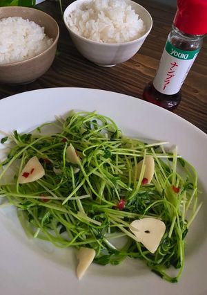 豆苗ベーコンのナンプラー炒め-レシピのメイン写真