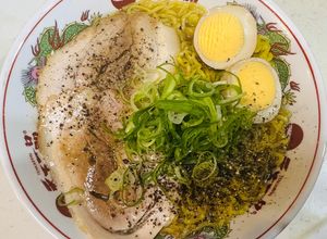 ガシラ煮干で昆布と椎茸の豚骨醤油ラーメン-レシピのメイン写真