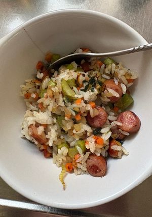 ブロッコリーの茎と玉ねぎとにんじんとソーセージの-レシピのメイン写真