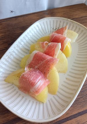 お洒落な前菜☆桃と＆生ハム♪-レシピのメイン写真