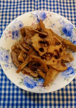 ゴボウとレンコンの豚こま肉炒め-レシピのメイン写真