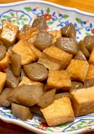 節約!ヘルシー!厚揚げと蒟蒻の甘辛煮-レシピのメイン写真