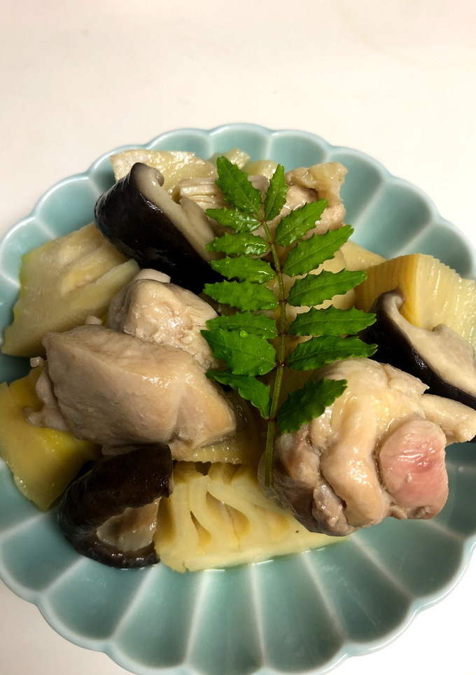 美味しい！たけのこと鶏もも肉と椎茸の煮物-レシピのメイン写真