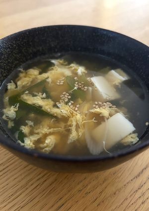 生姜で温か♪ねぎと豆腐のかきたまスープ-レシピのメイン写真