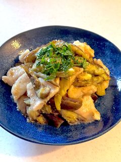 茄子と茹で鶏肉の胡麻ポン酢たれ和え-レシピのメイン写真