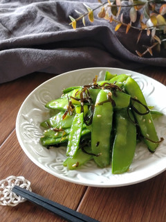 レンジで簡単☆絹さやの塩昆布ナムル。-レシピのメイン写真