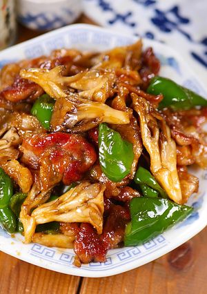 ご飯もりもり😋豚肉ピーマン舞茸のオイスター炒め🍚-レシピのメイン写真