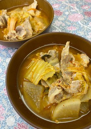 炊飯器で楽に栄養補給！豚と白菜のキムチ鍋-レシピのメイン写真