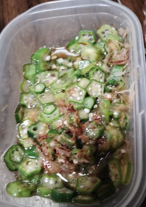 オクラと梅肉とカツオ節と味ぽんあえ-レシピのメイン写真