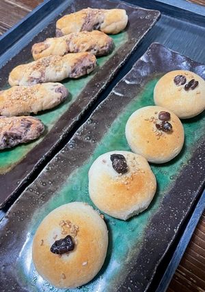 発酵無　アンパンとゴマ餡の練りこみパン-レシピのメイン写真
