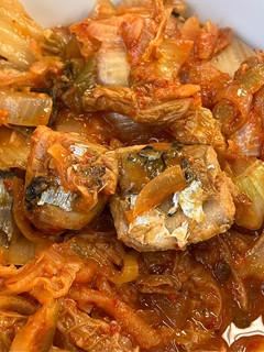 さんま水煮缶で韓国風サンマキムチの炒め-レシピのメイン写真
