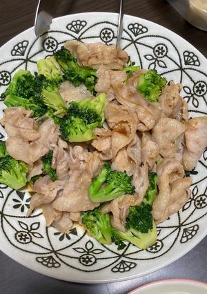 豚バラ肉とブロッコリーのオイスター炒め-レシピのメイン写真