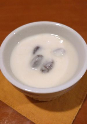 簡単!レーズンヨーグルト🍇-レシピのメイン写真
