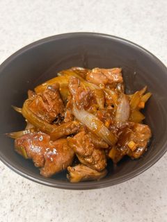 鶏レバーと玉ねぎのオイスターソース炒め煮-レシピのメイン写真