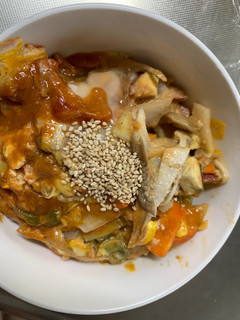 お一人様野菜たっぷりバーベキュー味親子丼-レシピのメイン写真