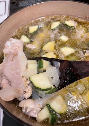ズッキーニ・鶏肉・リゾーニのスープ-レシピのメイン写真