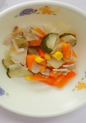 【保育園】りんごドレッシングサラダ-レシピのメイン写真