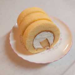 รูปของ シフォンロールケーキ　プリン