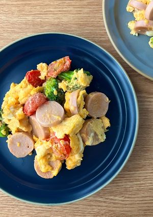 魚肉ソーセージと彩り野菜のふわたまソテー-レシピのメイン写真