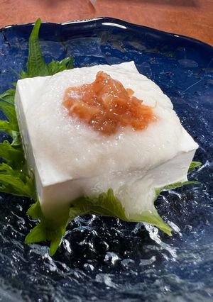 日本酒と一緒に「梅と山芋の豆腐とろろ」-レシピのメイン写真