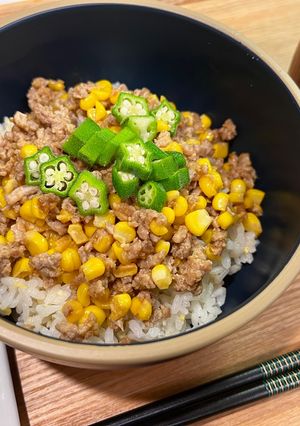 生姜が香る✨味噌バタコーンのそぼろ丼-レシピのメイン写真