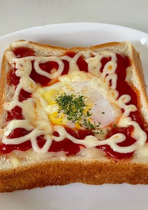 ピザ風🍕目玉焼きのせトースト🍳🍞⭐️-レシピのメイン写真