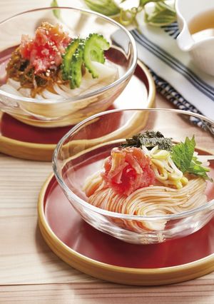 麺＆明太♪韓国風ビビン麺と沖縄風もずく麺-レシピのメイン写真