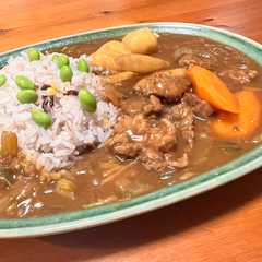 A picture of 肉料理♡夕食♡牛すじ和風カレー.