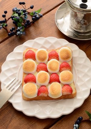 マシュマロいちごトースト-レシピのメイン写真