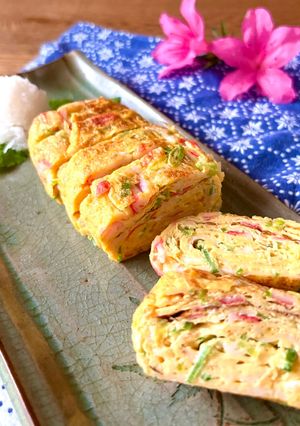 朝食やお弁当に★ねぎとカニカマの卵焼き-レシピのメイン写真