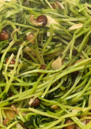 豆苗一袋🌱激安おいしい空芯菜風炒め-レシピのメイン写真