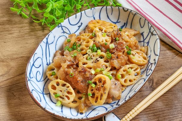 コクうま~豚バラれんこんの味噌ペッパー炒め
