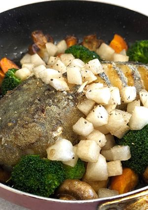 オコボのカリカリ丸焼き〜梨ソース仕立て〜-レシピのメイン写真