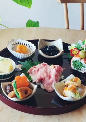 市販の黒豆☆好きなお節は小鉢にのせるだけ-レシピのメイン写真