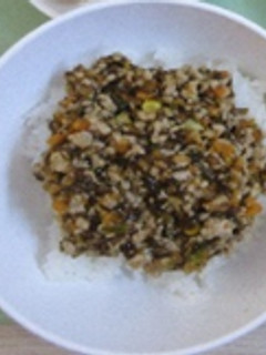 もずくそぼろ丼-レシピのメイン写真
