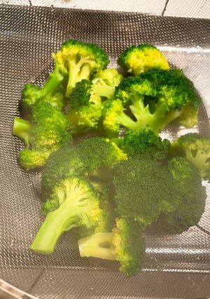 色よくおいしく！基本のブロッコリー茹で方-レシピのメイン写真