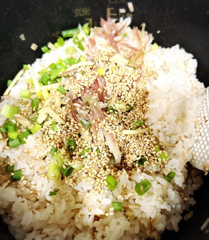生姜と茗荷の炊き込みご飯-レシピのメイン写真