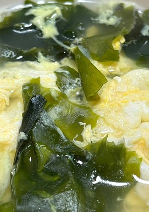 卵とワカメの鶏がらスープ-レシピのメイン写真