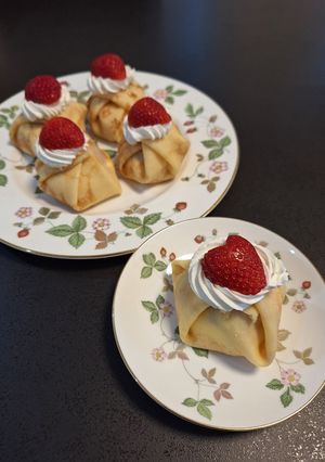 旬の苺で簡単クレープ包みケーキ雛祭りにも-レシピのメイン写真