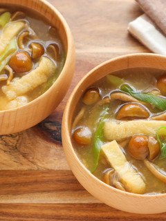 とろとろ♡なめこと油揚げのみそ汁-レシピのメイン写真