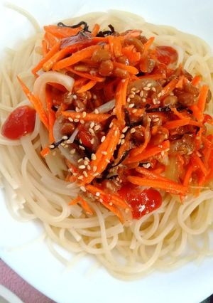 ピリ辛ソースと塩麹納豆和えパスタ-レシピのメイン写真