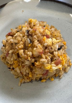 夏バテ予防に!鰹風味が決め手!梅干し炒飯-レシピのメイン写真