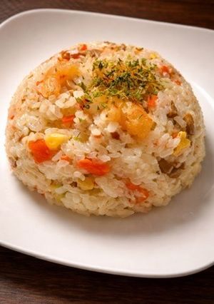 簡単🍚炊飯器えびピラフ-レシピのメイン写真