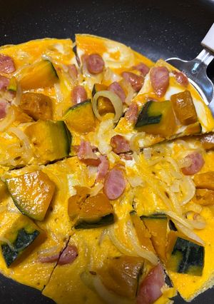 かぼちゃ🎃とウインナーのオープンオムレツ-レシピのメイン写真