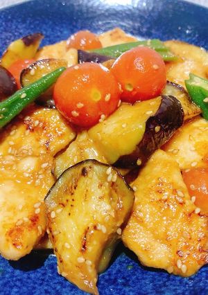 夕飯に！鶏むね肉とオクラなど夏野菜の甘酢漬け-レシピのメイン写真