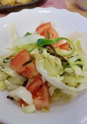 キャベツとトマトの塩昆布レモンサラダ-レシピのメイン写真