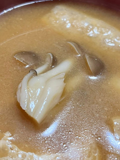 しめじと油揚げのみそ汁-レシピのメイン写真