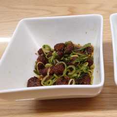 A picture of 鶏ひざ軟骨のから揚げネギポン酢.